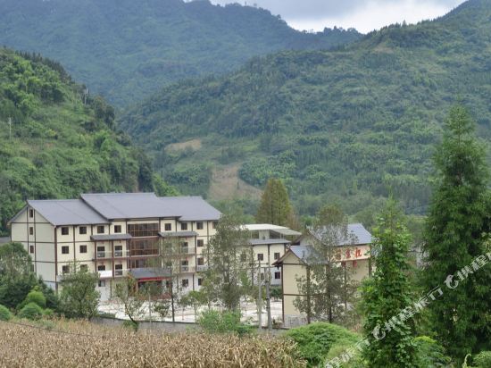 荥经祝家庄农家乐