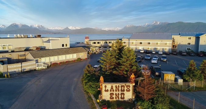 Land's End Resort-官方