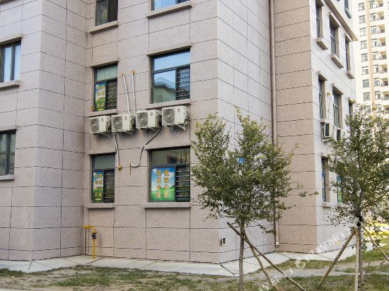 爱森公寓(大庆八一农大店)