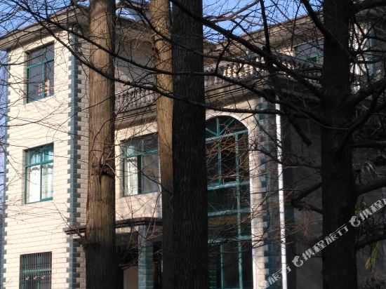 九江紫藤萝青年旅社