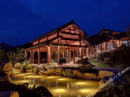 石城赛石花囿温泉酒店