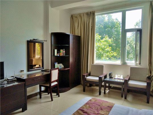 Tengchong Xiongfeng Hotel