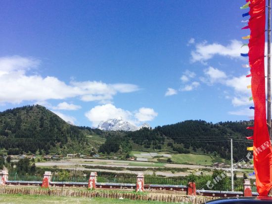 松潘川主寺川藏自驾酒店