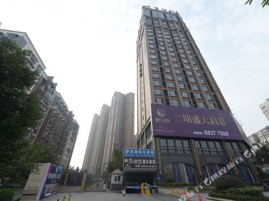 大邑西雅图假日酒店