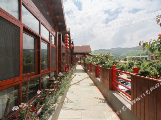 弥勒鑫甲玉泉温泉酒店