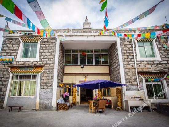 理县日波净地客栈