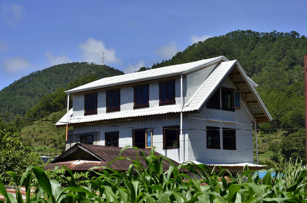 艾盖普小木屋和餐厅酒店