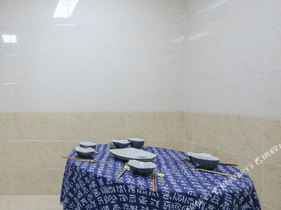 NIEC HOUSE公寓(都江堰柏条河南路店)