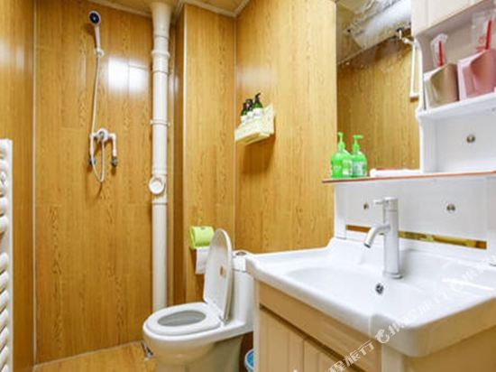 荣成那香海纹石宝滩之家公寓