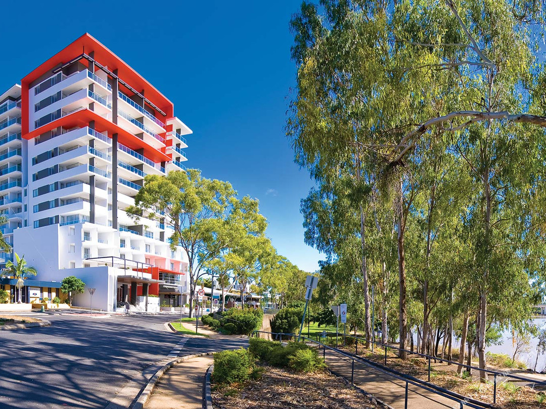 罗克汉普顿酒店住宿-边缘豪华公寓