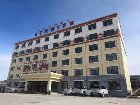 高尔夫假日宾馆