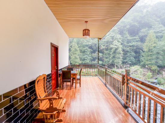 都江堰青城山依水人家