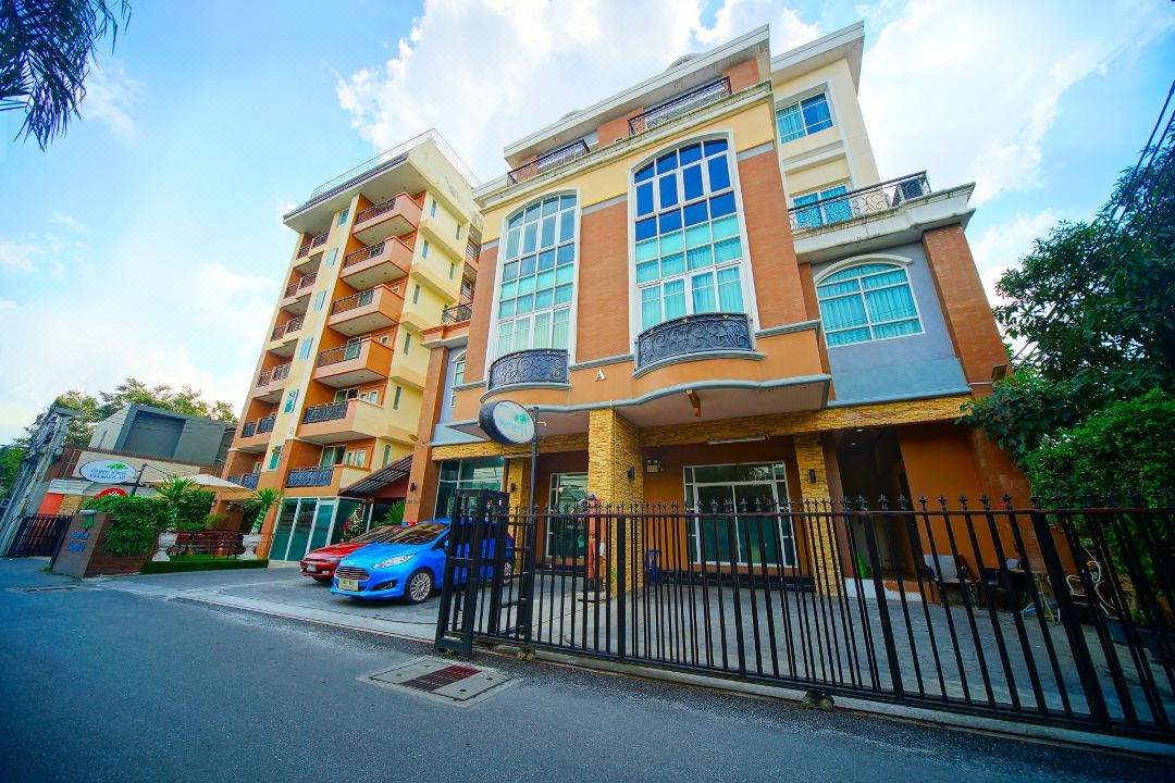 Greenview Ekkamai 10