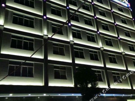 汕头小港商务酒店