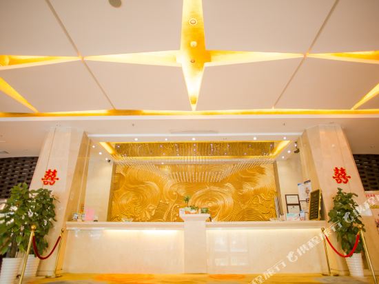 青岛尚诚名流假日酒店