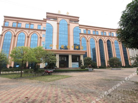 佛山御宝龙假日酒店