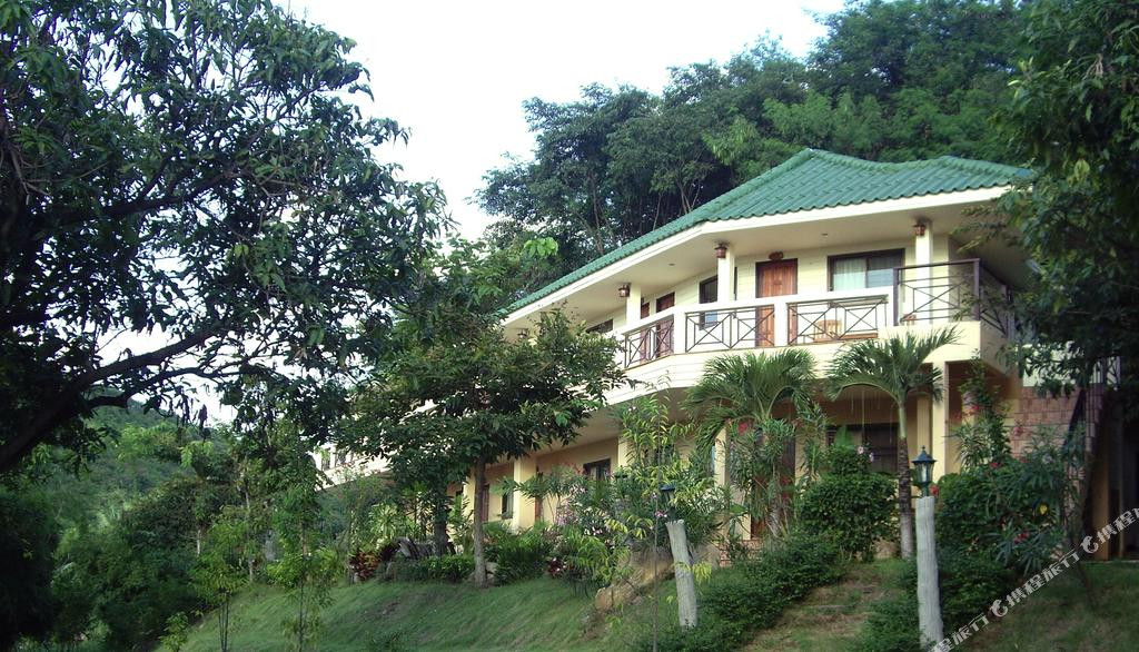 班应考度假村