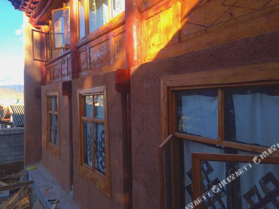 香格里拉在云端青年旅舍