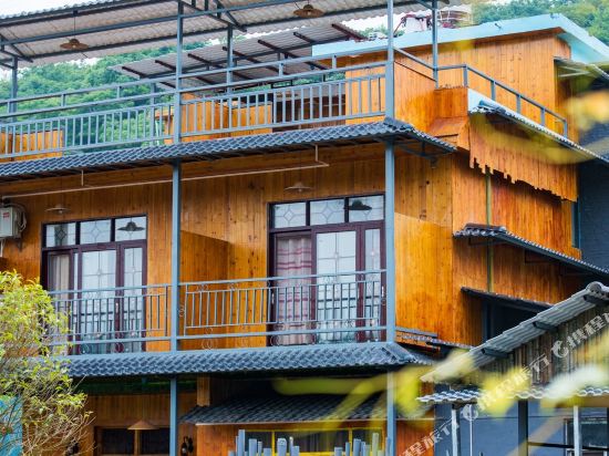 阳朔壮乡楼民宿