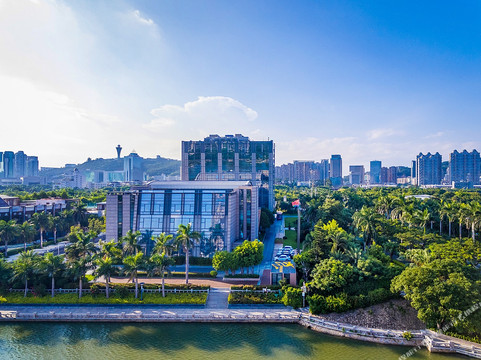 厦门宝龙铂尔曼大酒店