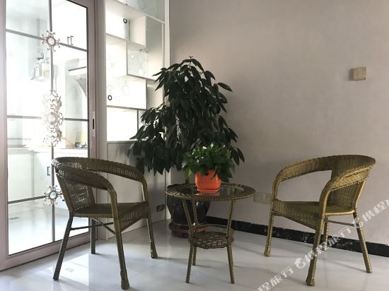 海东怡家家庭宾馆