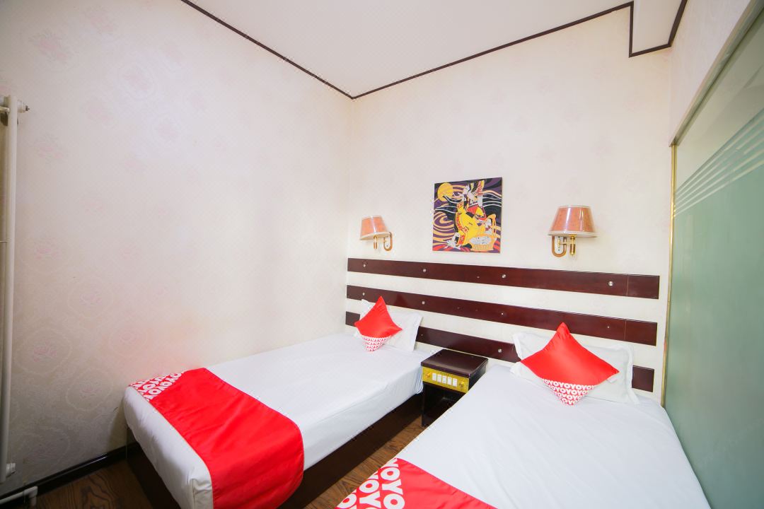 Jiren Village Hotel（Tianjin Rainbow Bridge Store）