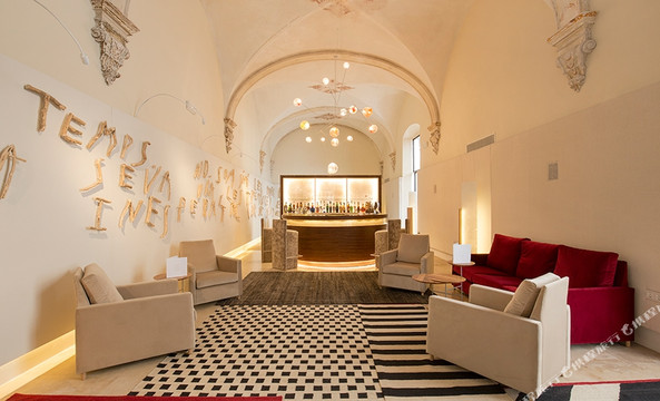 Convent de la Missió, Grand Luxury Boutique