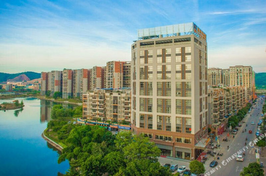 雅斯特酒店(梧州龙湖广场店)