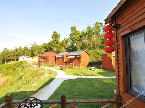 罗田隐居三里度假农庄