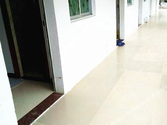 乐东峰谷乡村饭庄