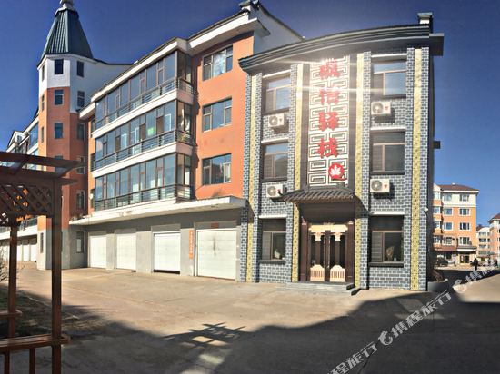 汤旺河枫情驿栈