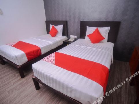 Oyo 728 Tai Pan Hotel Kuching Hotel Price Address Reviews