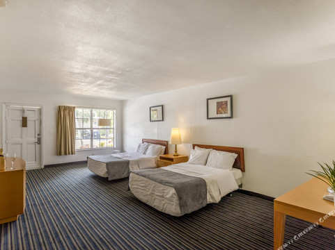 OYO Hotel Pompano Beach