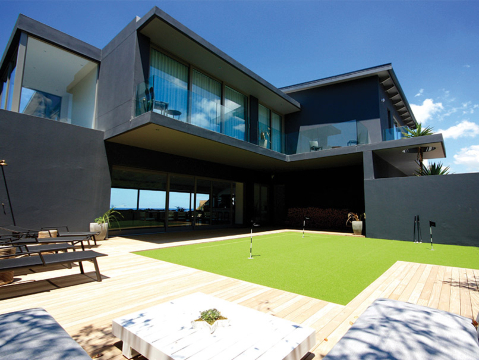 Escape To The Beach-官方