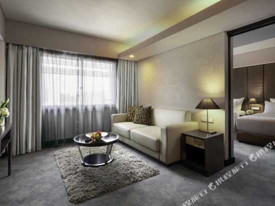 Pullman Jakarta Indonesia Room Type - Deluxe Twin Room