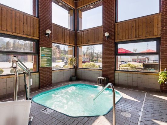 Quality Inn Parkersburg North Vienna Hotel Details Page