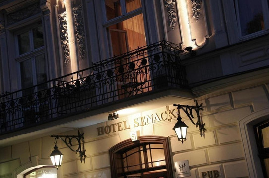 Senacki Hotel