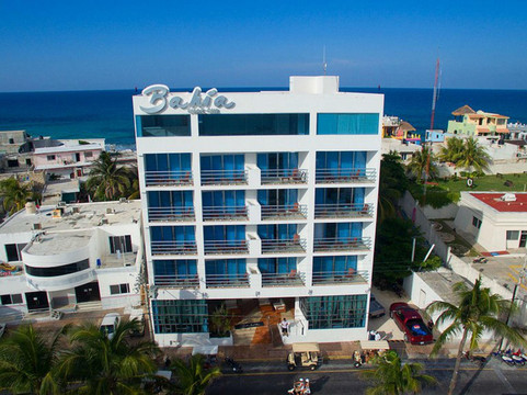 巴伊亚酒店查志