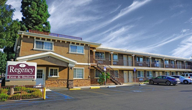 The Regency Inn & Suites, Downey