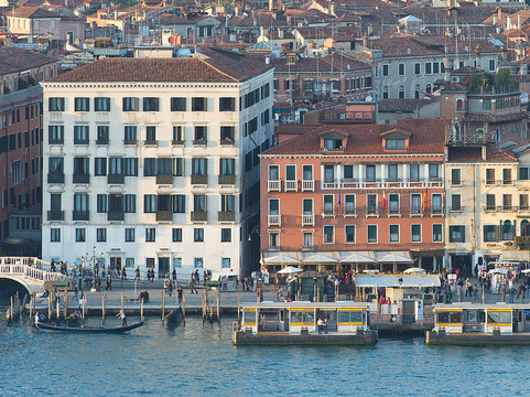 Isola San Giorgio Maggiore酒店住宿-萨沃亚及尤兰达酒店