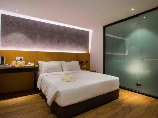 Stella Hotel Room Type - Executive Superior Queen