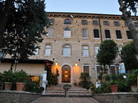 Hotel Il Cavalier D'Arpino