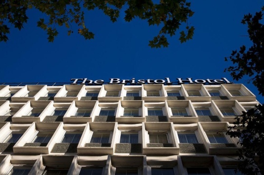 布里斯托酒店-官方