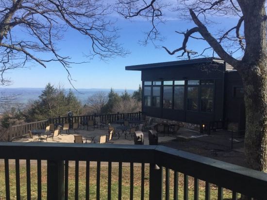 Skyland Resort In Shenandoah National Park Luray Va Milepost 41 7 42 5 Skyline 22835
