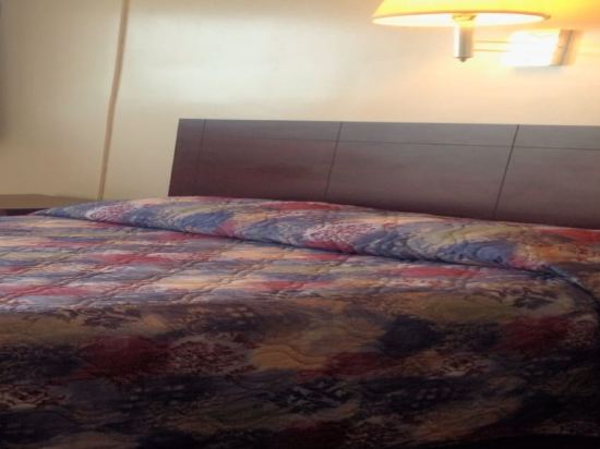 Swiss Cottage Inn Niagara Hotel Price Address Reviews