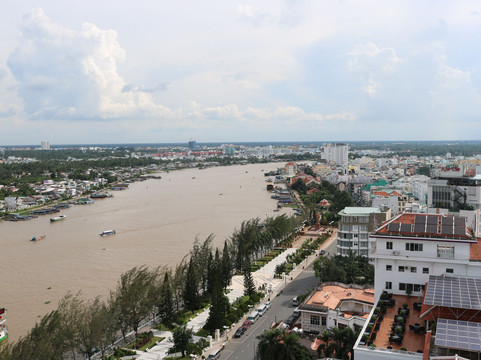 Khách Sạn Ninh Kiều Riverside