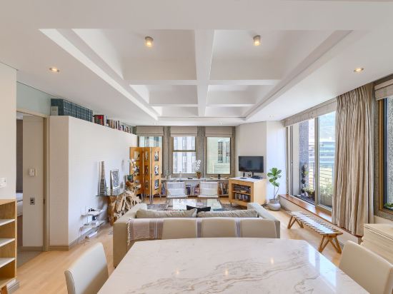 #1003 Cartwright - Stylish & Central, Cape Town