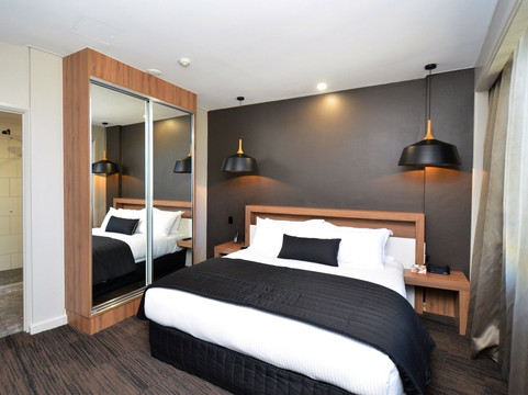 汤斯维尔酒店住宿-汤斯维尔假日酒店