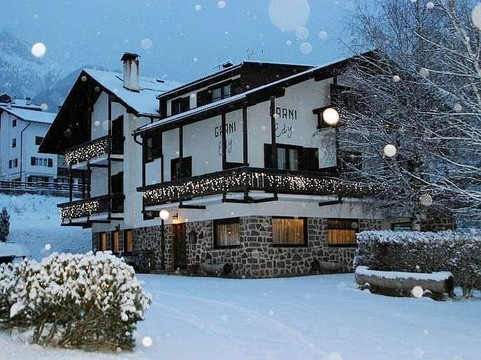 Varena酒店住宿-Hotel Garni Edy