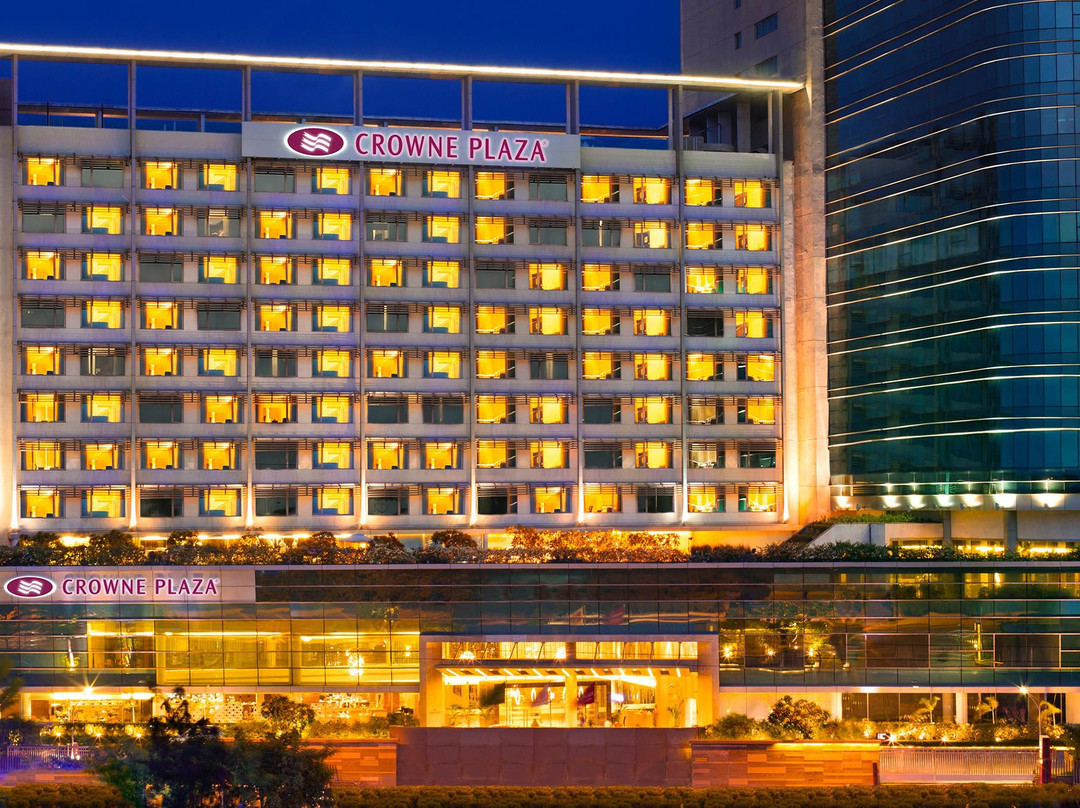 艾哈迈达巴德酒店住宿-Crowne Plaza Ahmedabad City Centre By IHG